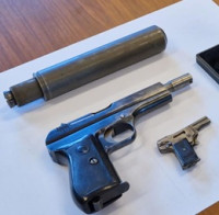 Moravskoslezské rarity ze zbraňové amnestie, odevzdáno již 150 zbraní